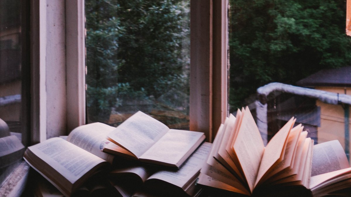 Café, cigarro y libros