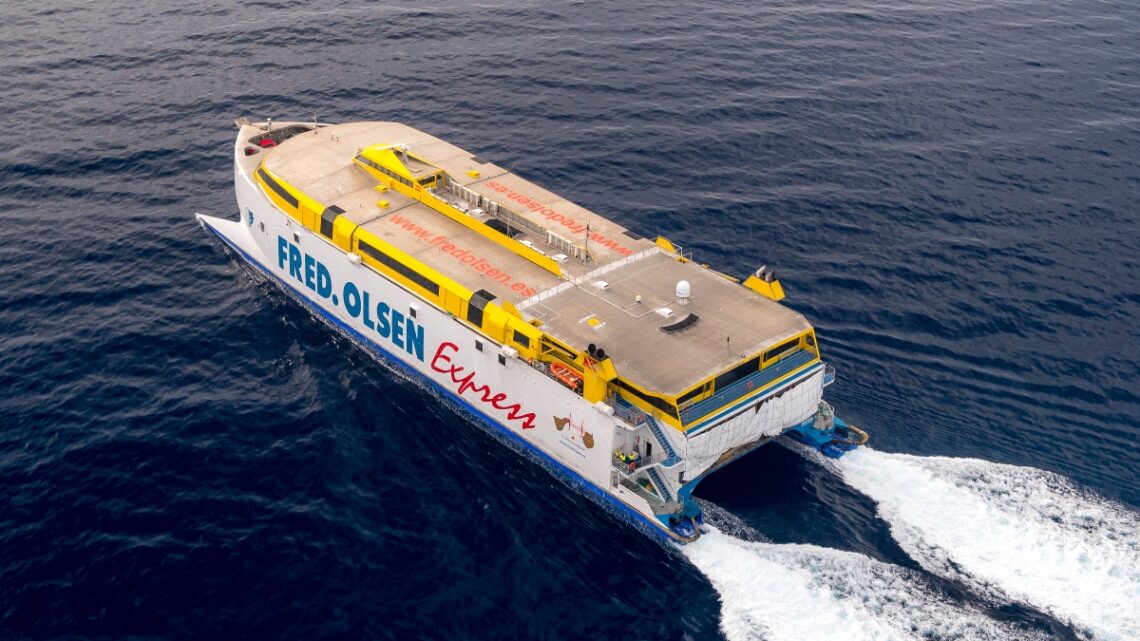 El Bentago Express ha estado estos días en parada técnica, mientras se realizaban trabajos de mejora en diferentes espacios a bordo, con el objetivo de garantizar la mejor experiencia de navegación (Foto: Fred. Olsen)