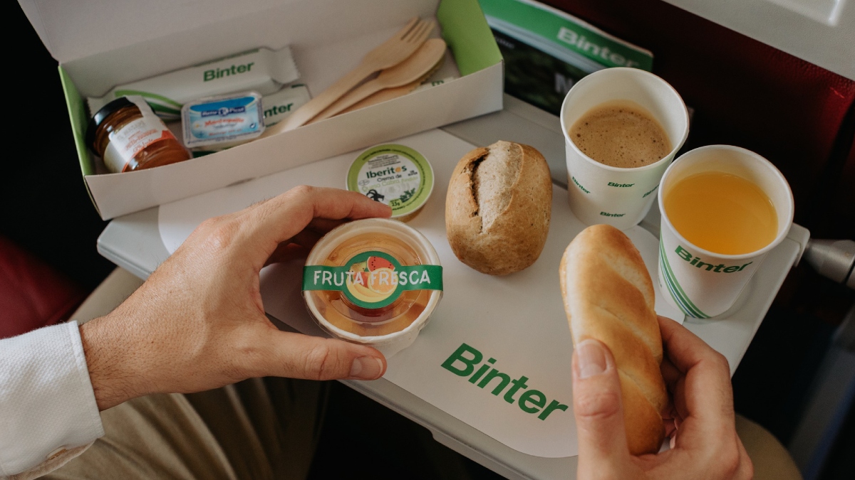 Aperitivo en un vuelo de Binter
